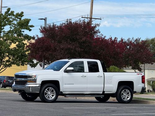 2018 Chevrolet Silverado — photo 12
