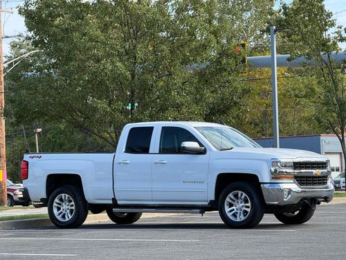 2018 Chevrolet Silverado — photo 4