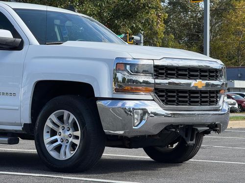 2018 Chevrolet Silverado — photo 18