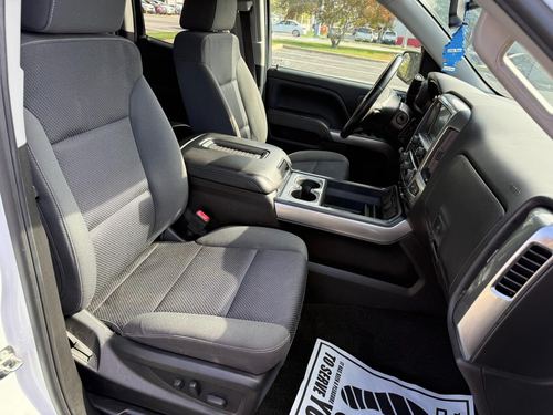 2018 Chevrolet Silverado — photo 26