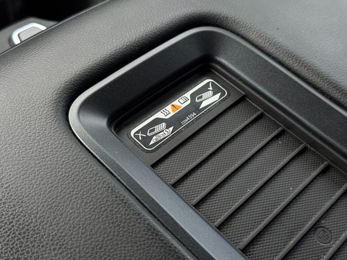 2018 Chevrolet Silverado — photo 23