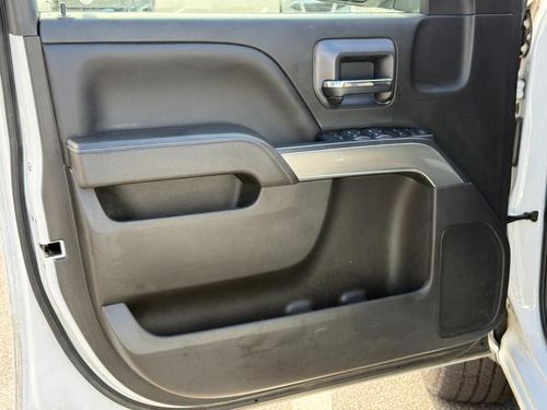2018 Chevrolet Silverado — photo 41
