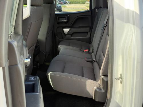 2018 Chevrolet Silverado — photo 36