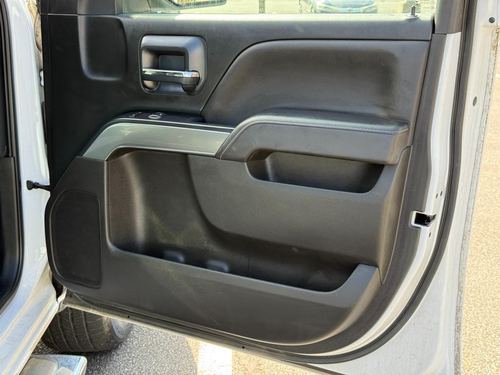 2018 Chevrolet Silverado — photo 39