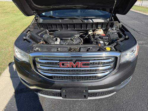 2017 GMC Acadia — photo 32
