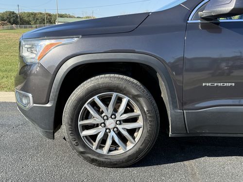 2017 GMC Acadia — photo 8