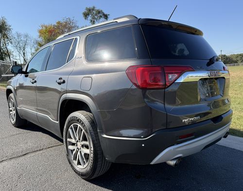 2017 GMC Acadia — photo 6