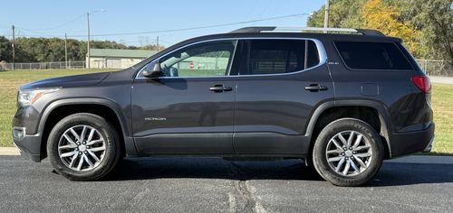2017 GMC Acadia — photo 7