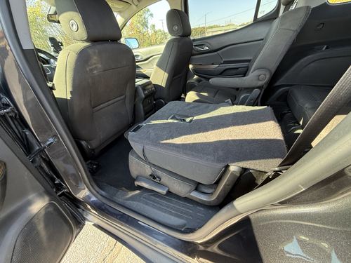 2017 GMC Acadia — photo 26