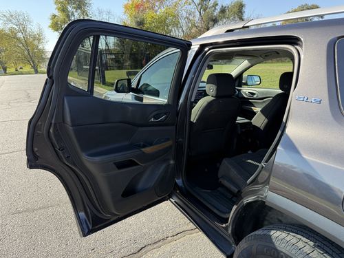 2017 GMC Acadia — photo 35