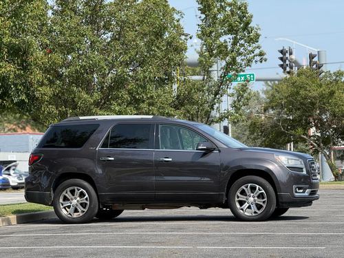 2015 GMC Acadia — photo 11