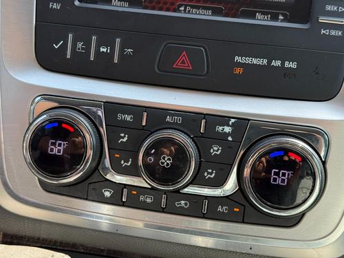 2015 GMC Acadia — photo 18