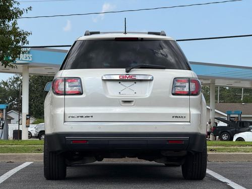 2015 GMC Acadia — photo 7