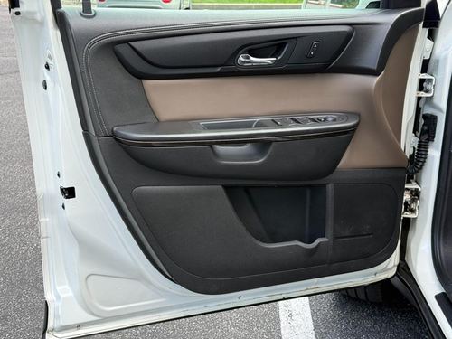 2015 GMC Acadia — photo 21
