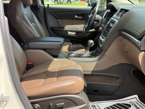 2015 GMC Acadia — photo 34