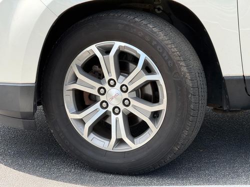 2015 GMC Acadia — photo 38