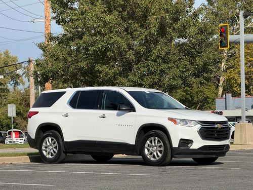 2018 Chevrolet Traverse — photo 2