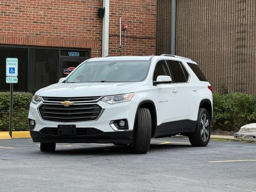 2018 Chevrolet Traverse LT — photo 3