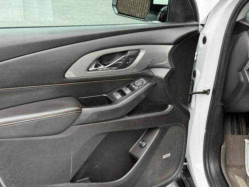 2018 Chevrolet Traverse LT — photo 30