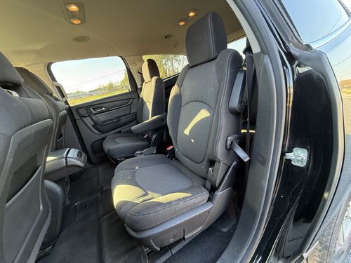 2017 Chevrolet Traverse — photo 32