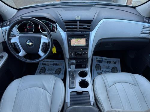 2011 Chevrolet Traverse LTZ — photo 29