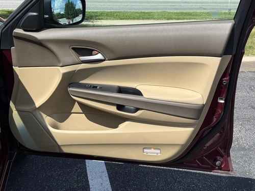 2009 Honda Accord — photo 33