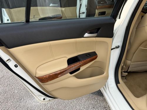 2012 Honda Accord EX-L — photo 28