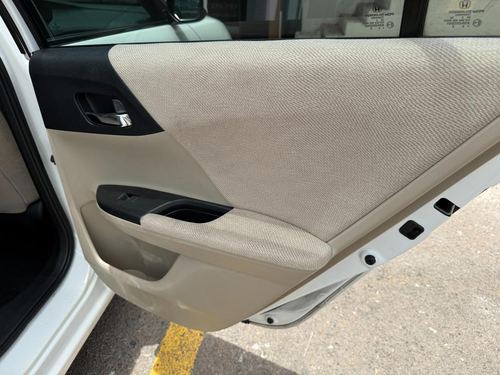 2013 Honda Accord — photo 28