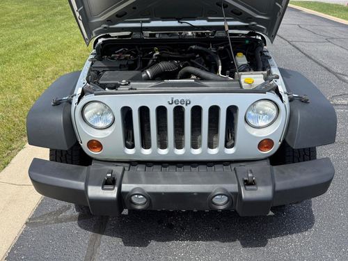 2011 Jeep Wrangler — photo 5