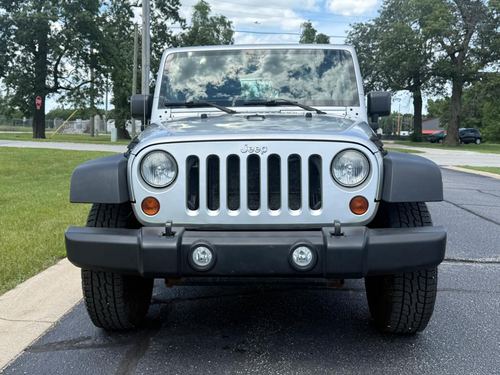 2011 Jeep Wrangler — photo 8