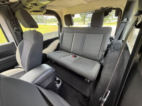 2011 Jeep Wrangler — photo 25