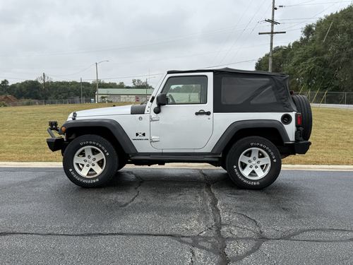 2009 Jeep Wrangler — photo 13