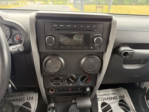 2009 Jeep Wrangler — photo 20