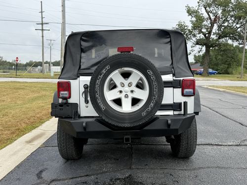 2009 Jeep Wrangler — photo 35