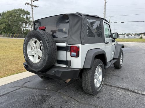 2009 Jeep Wrangler — photo 40