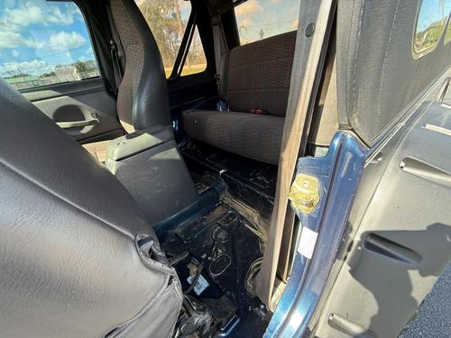 2000 Jeep Wrangler SE — photo 20