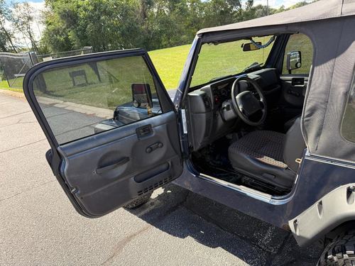 2000 Jeep Wrangler SE — photo 22