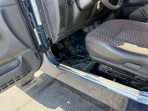 2000 Jeep Wrangler SE — photo 24