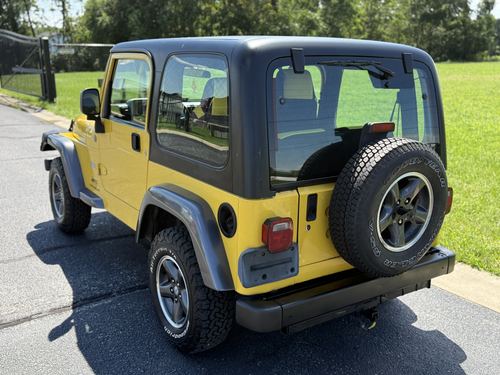 2004 Jeep Wrangler X — photo 10