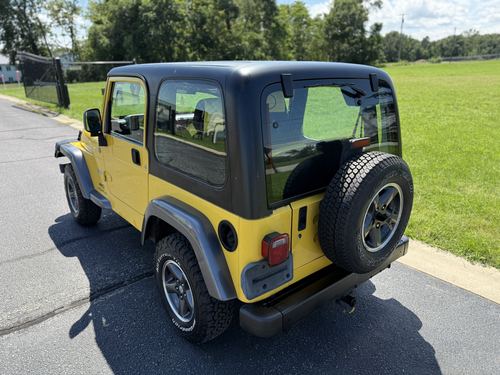 2004 Jeep Wrangler X — photo 13