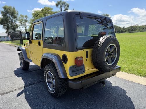 2004 Jeep Wrangler X — photo 14