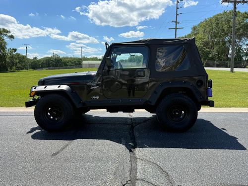 2001 Jeep Wrangler — photo 11