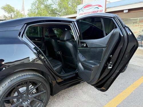 2020 Nissan Maxima — photo 25