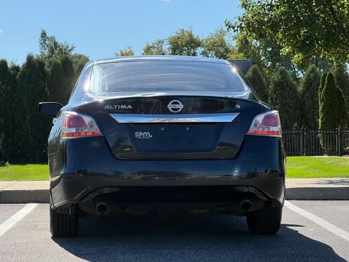 2015 Nissan Altima — photo 10