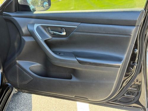 2015 Nissan Altima — photo 31
