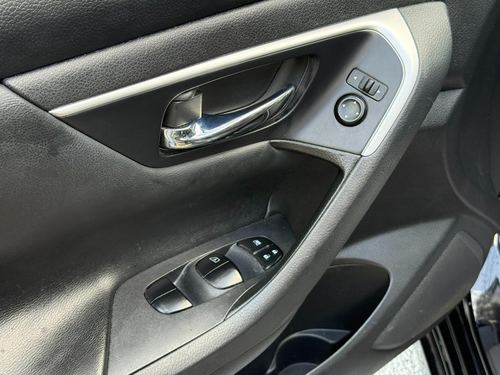 2018 Nissan Altima — photo 9