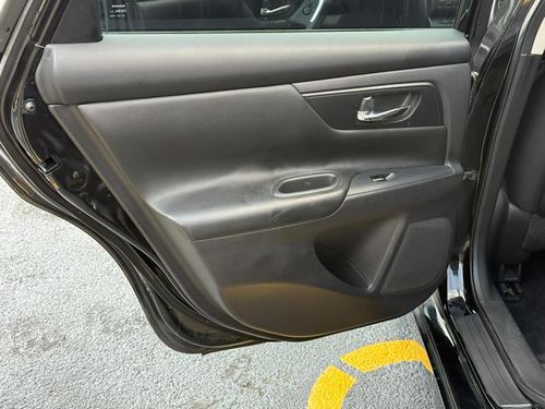 2018 Nissan Altima — photo 10