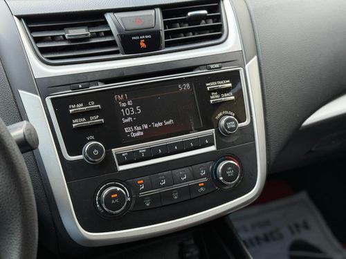 2018 Nissan Altima — photo 18
