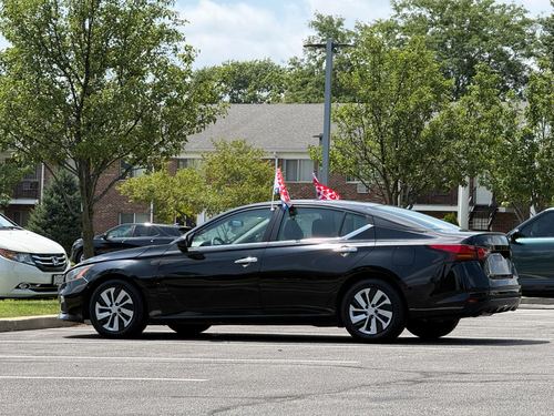 2022 Nissan Altima 2.5 S FWD — photo 5