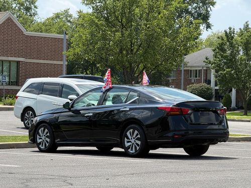 2022 Nissan Altima 2.5 S FWD — photo 6